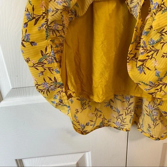 Hayden Mini Floral Surplice Dress Size M - Picture 3 of 15